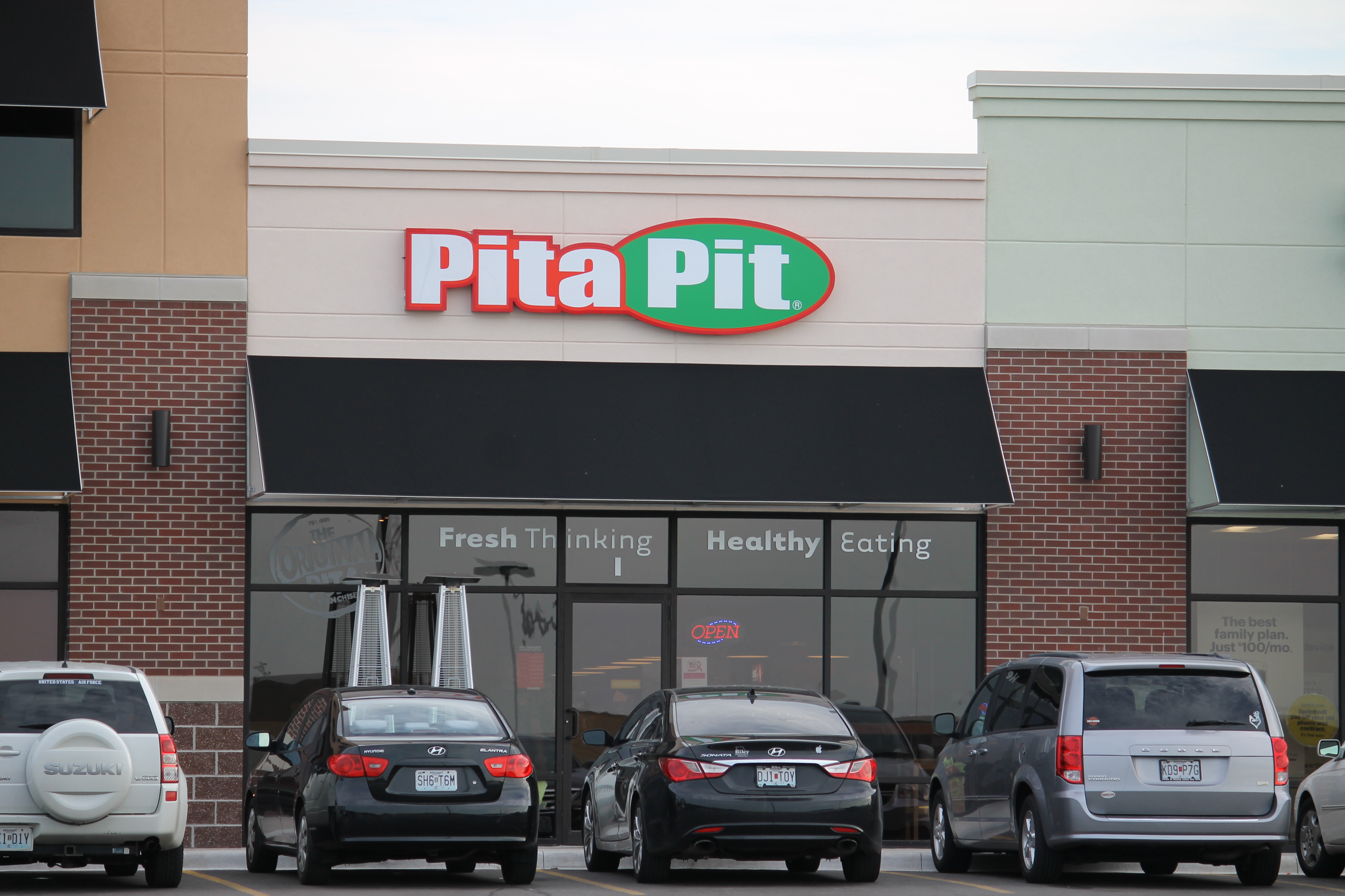 Pita Pit celebrates grand opening in Warrensburg