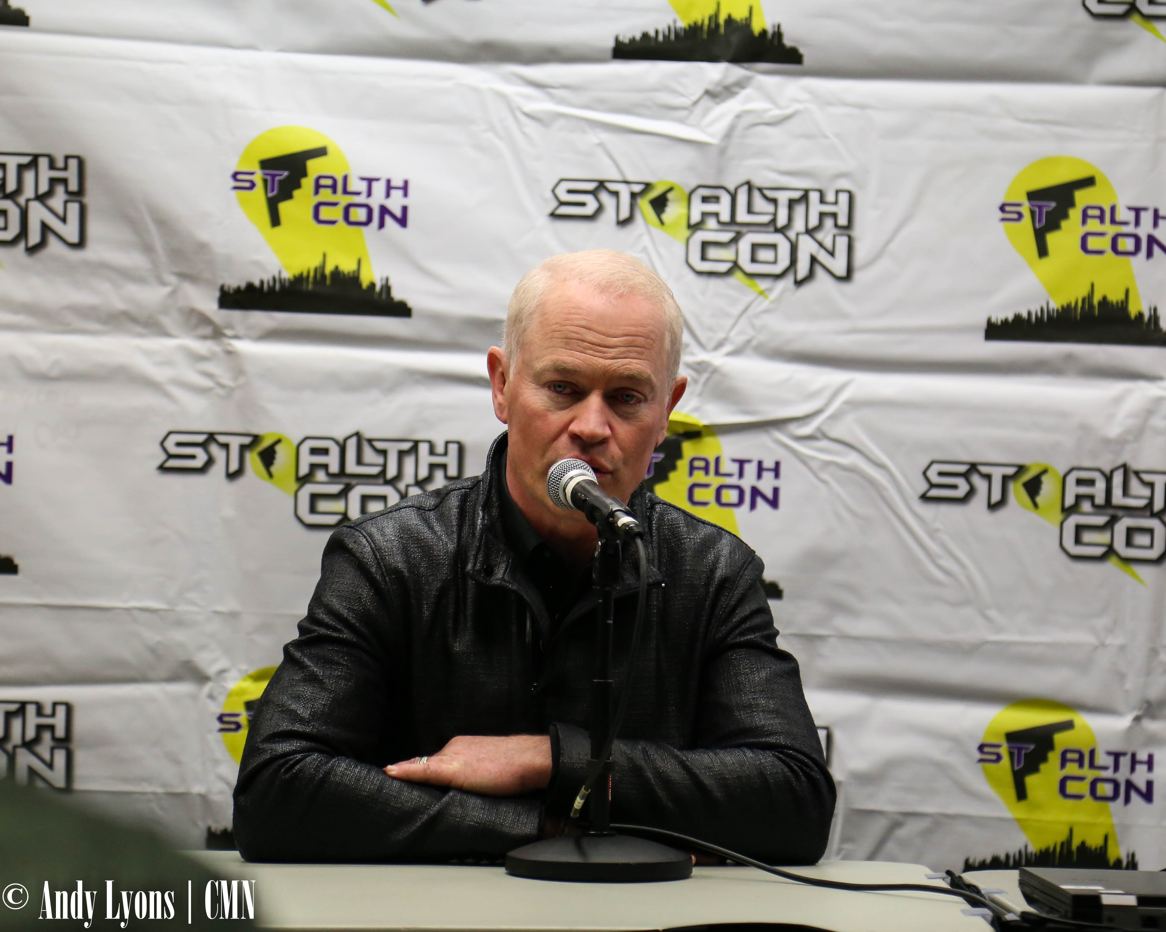 Neal McDonough dazzles fans at Stealth Con