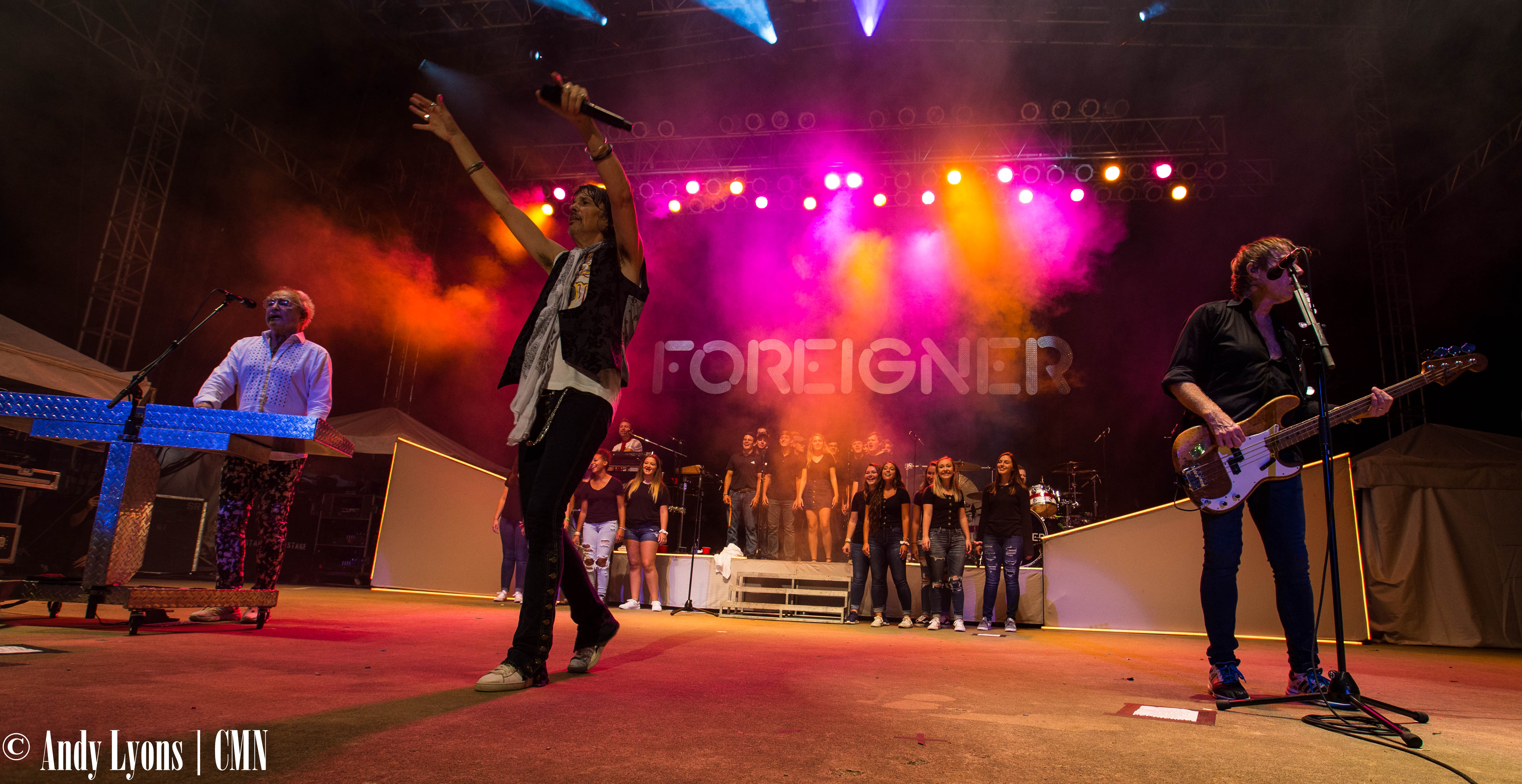Foreigner bridge multiple generations with show at Missouri State Fair